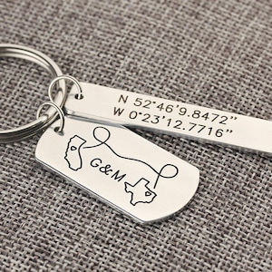Porte-clé Latitude Longitude - Porte-clé de coordonnées GPS - Longue distance - État ou pays - Porte-clé gravé personnalisé - Cadeau de la Saint-Valentin