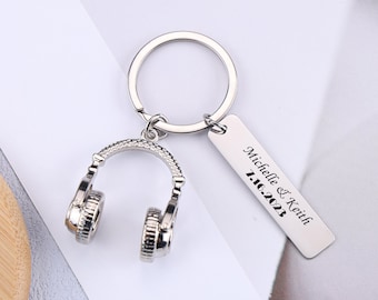 Personalized Headphone Keychain, Custom Music Fan keyring, Music Lover Gift, Christmas Gift, Anniversary Gift, Weeding Gift, Musician Gift