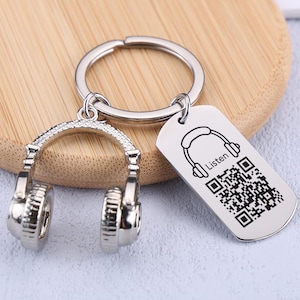 PersonalizedHeadphone Keychain with QR Code, Custom Music Fan keyring, Music Lover Gift, Anniversary Gift, Weeding Gift, Musician Gift