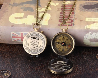 Gegraveerd kompas, gepersonaliseerd afstudeercadeau kompas, klasse van 2023 cadeau, Grad Gifts Kompas, cadeau voor zoon, kleinzoon afstudeercadeau