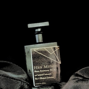 Mater Tenebrarum Parfum No. 24