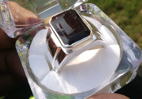 Pure garnet hot sale gemstone