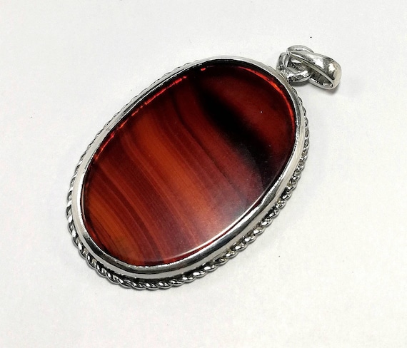 Aqeeq locket shop