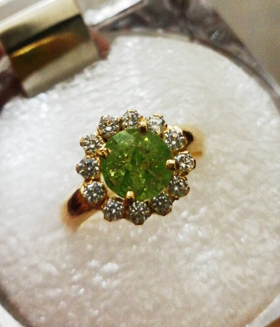 3 Carats Peridot ring in 21k Yellow Gold Wedding anniversary engagement ring for women girls ladies