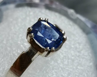 Kashmir Blue Royal Natural Sapphire ring