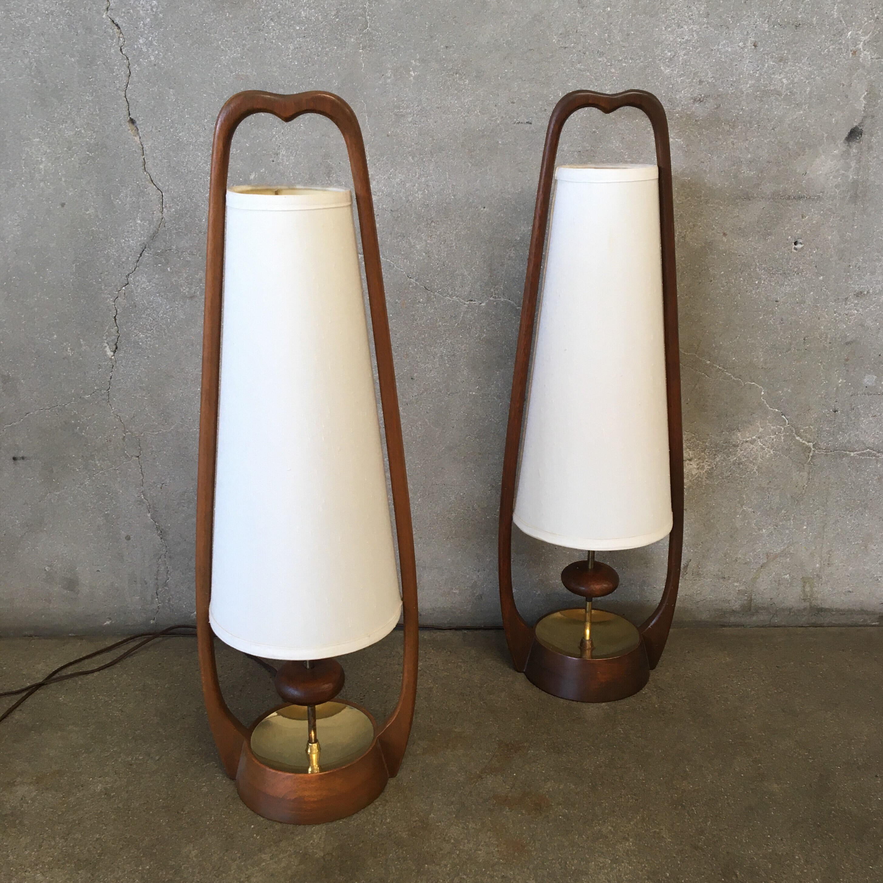 Pair of Rare Mid Century Lamps by Modeline of California 5VH64E