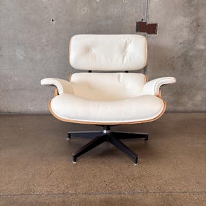 Reproduction Eames Lounge Chair in White (NWSKW1) ***ASK for SHIPPING QUOTE***