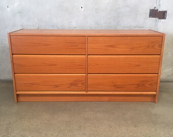 Danish Vintage Mid Century Teak Six Drawer Credenza/Dresser (7GE7EF) ***See Listing Details For Info On Shipping***