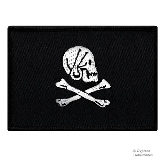 JOLLY ROGER PIRATE flag patch iron-on embroidered Skull | Etsy