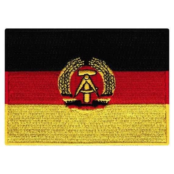 Toppa Ricamata DDR Con Striscia Adesiva - Patch Da Cucire O Stirare, Dimensioni 8x5 Cm
