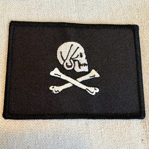 Jolly Roger Pirate Flag Patch: Henry Every Skull & Crossbones Embroidered Applique