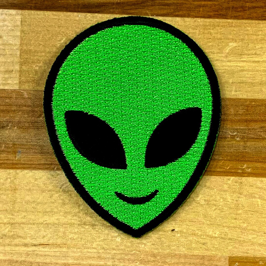 Green ALIEN PATCH Iron-on Embroidered Smiling Extraterrestrial Applique ...