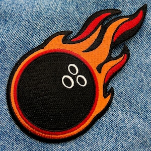 FLAMING BOWLING BALL Patch iron-on embroidered sports emblem league pin