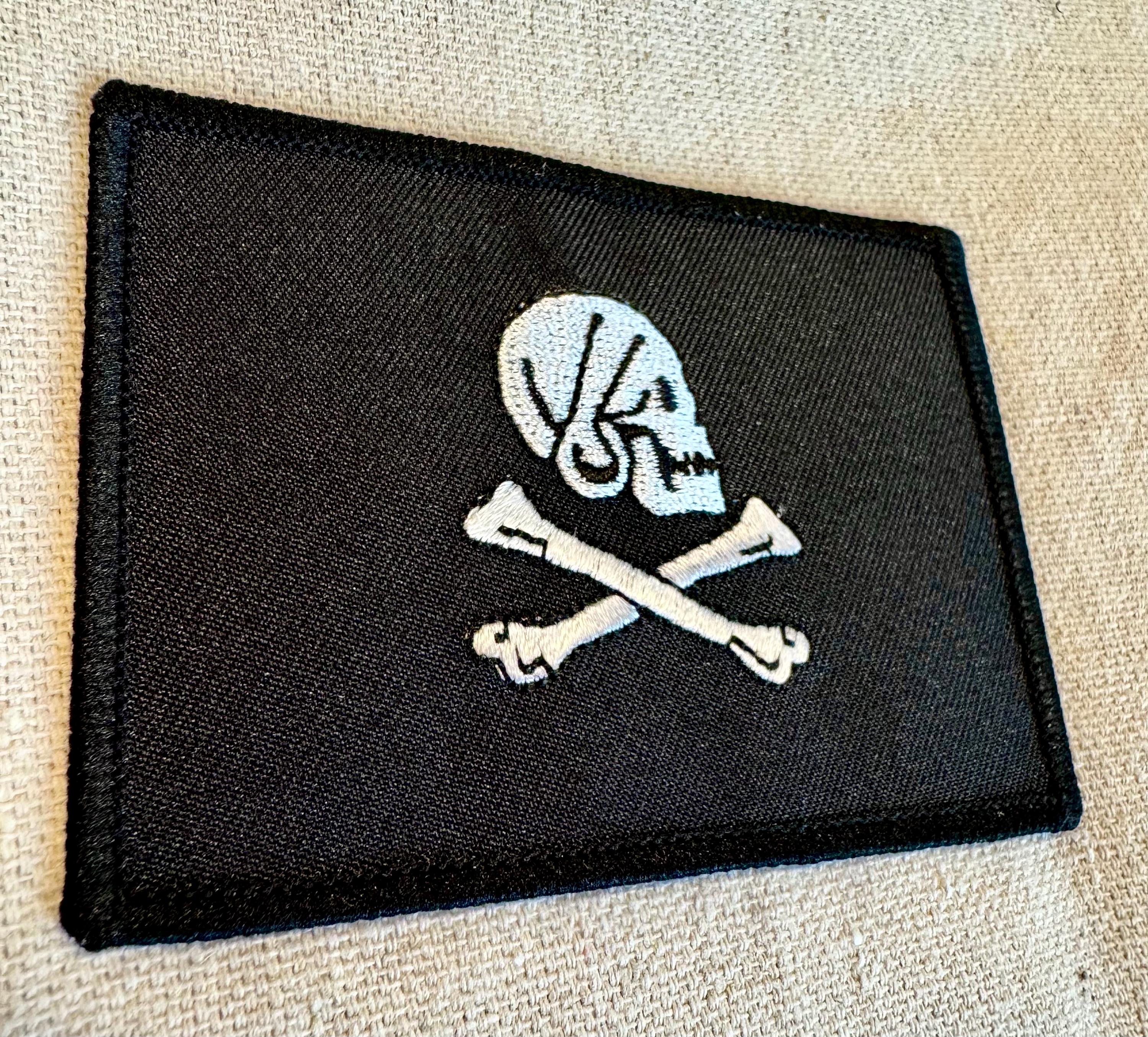 No.1148 ☆横振り刺繍パッチ☆ JOLLY ROGERS il_fullxfull.6657614467_61ki.jpg