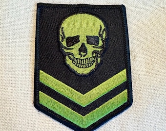 GREEN SKULL MILITARY patch chevron opstrijkbare geborduurde applique skelet death biker embleem