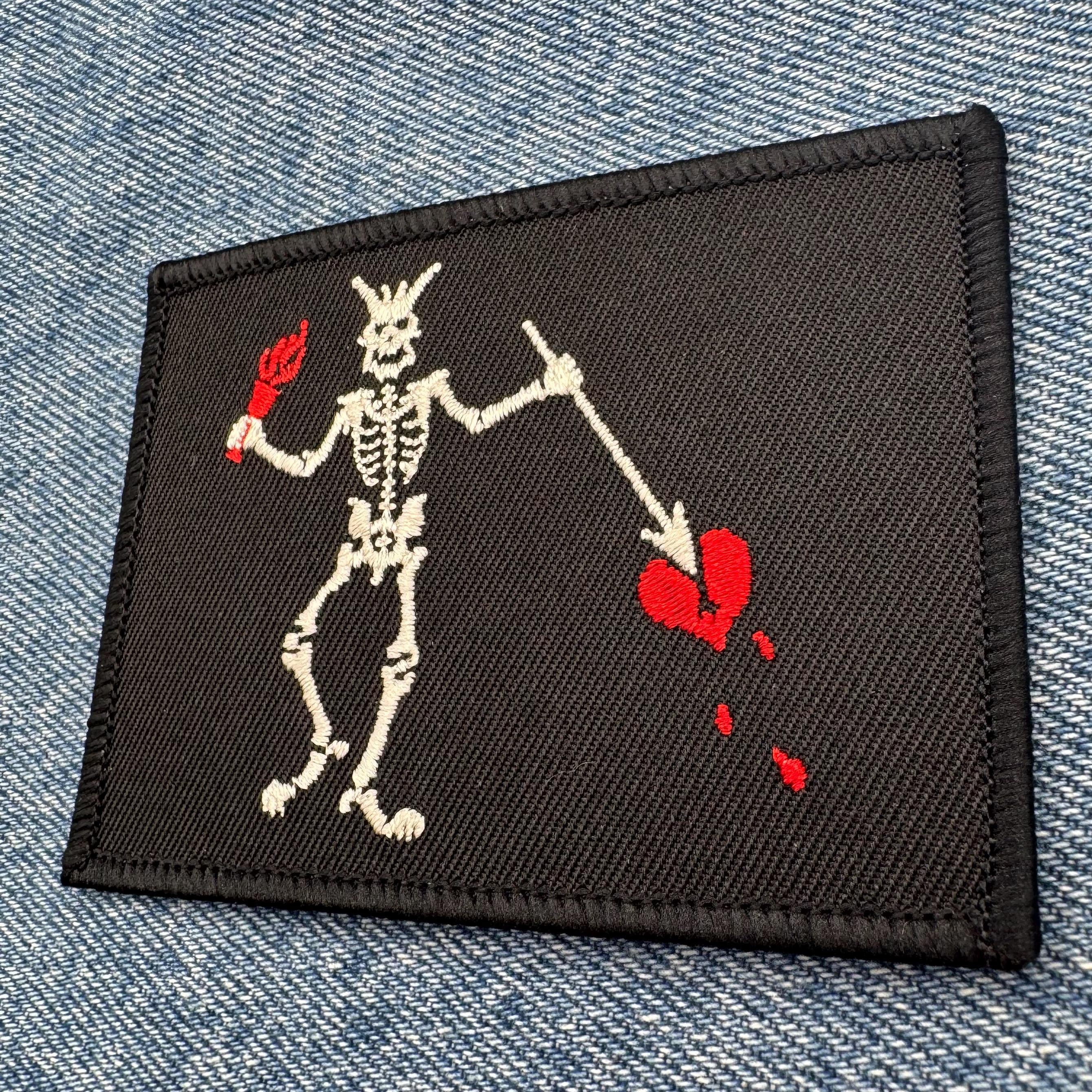 No.1148 ☆横振り刺繍パッチ☆ JOLLY ROGERS Amazon.com: VF-84 Jolly Rogers Tomcat Patch, 4.5