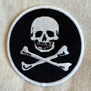 JOLLY ROGER PIRATE patch iron-on embroidered Skull Crossbones Poison Symbol Danger Emblem Round