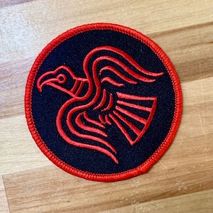 ODIN&#39;S RAVEN VIKING iron-on patch embroidered Norway Historical Emblem Red applique