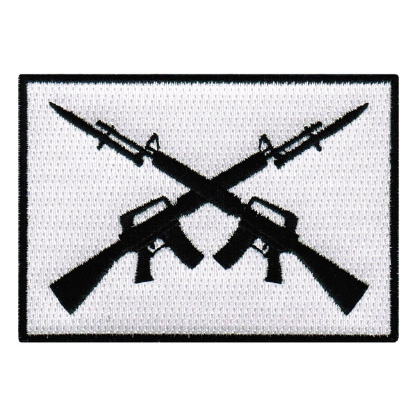 Crossed BLACK RIFLE Flag Patch iron-on embroidered applique M16 2nd Amendment Gun Emblem