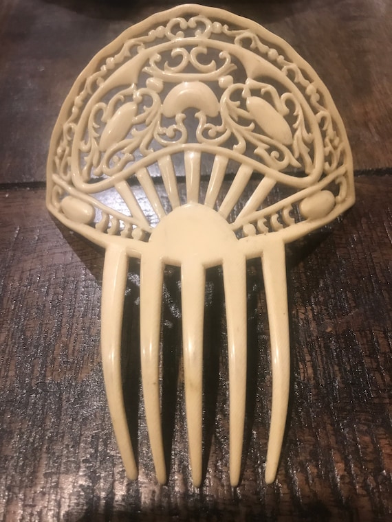 Vintage Hair Comb - image 1