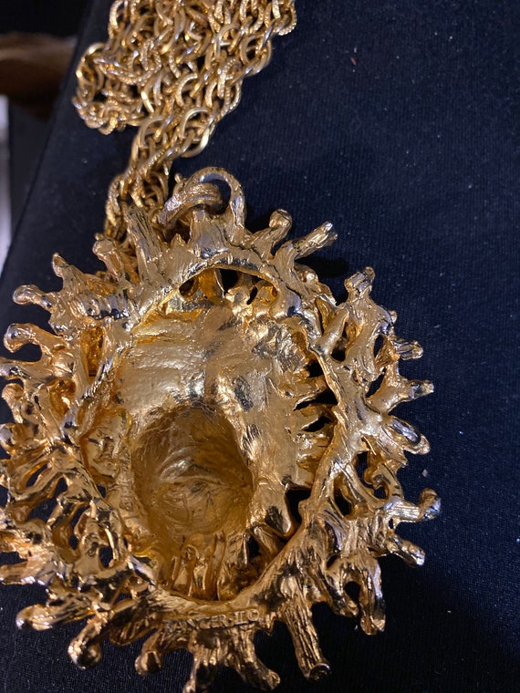 Vintage Tancer Lion Head Pendant - image 3