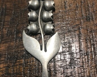 R. Tennesmed Sweden Pendant Pewter Tulips