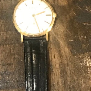 Vintage Rare Tressa Gold Plated Ultra Flat Manuel Wind Watch