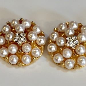 Vintage buttons set of 4 round dome gold tone faux pearls clear rhinestones
