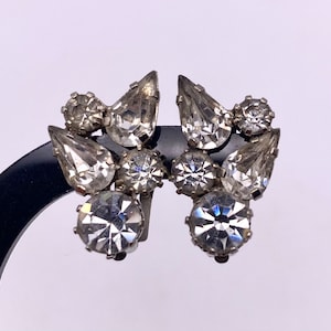 Vintage clip on earrings clear rhinestones costume jewelry