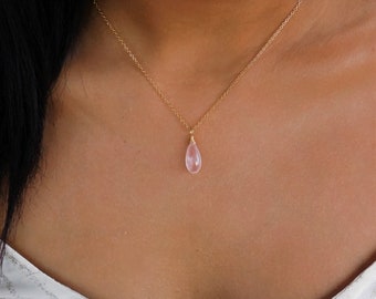 Rose Quartz Necklace, Heart Chakra, Simple Gold Necklace, Postpartum Gift, Pink Stone Necklace, Minimalist Necklace, Mothers Day Gift