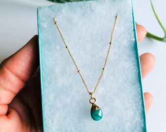 Emerald Green Necklace, May Birthstone, Gold Necklace, Raw Emerald Necklace, Birthstone Gift for Mom