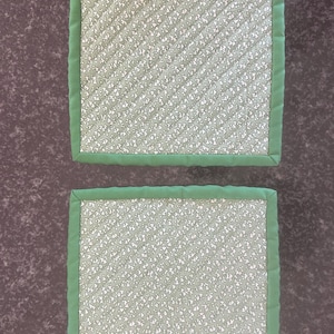Green  Flowers  Chenille Potholder Sets of 2