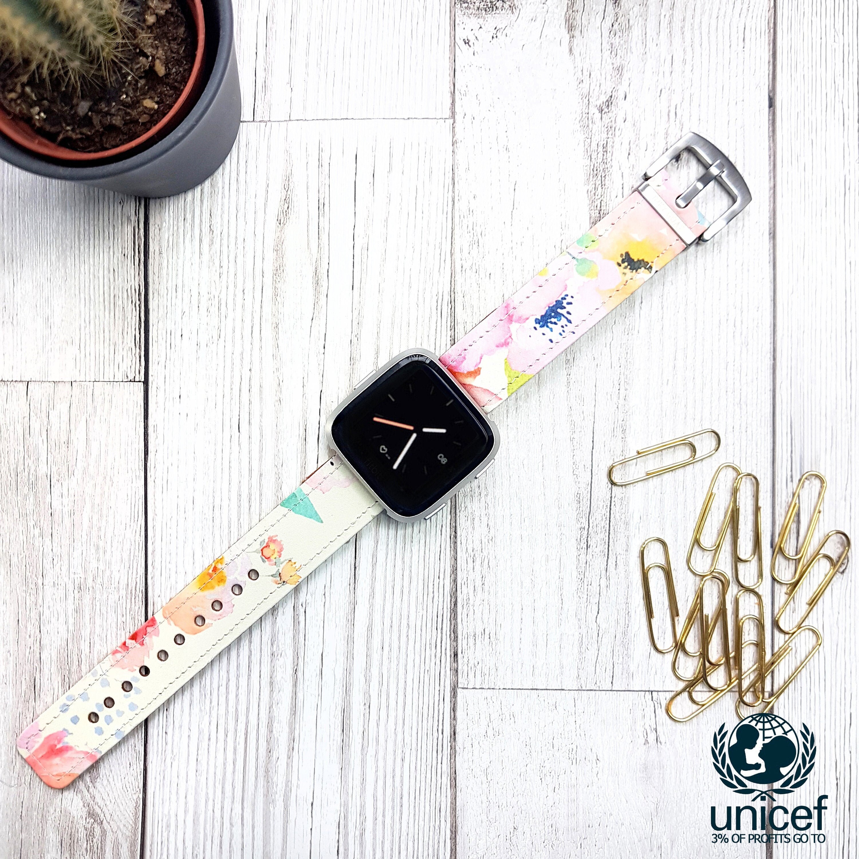 fitbit versa leather strap uk