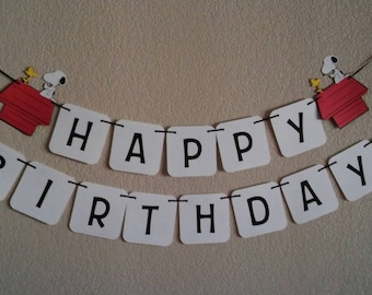 Snoopy "The Peanuts" Happy Birthday Banner. Free shipping USA. Can be personalized. Its a girl or boy banner. I am 1 or 2,3 banner