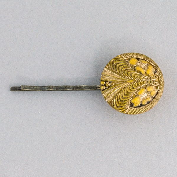 Vintage Czech pressed glass button  hair pin. One of a kind. ac-h-210