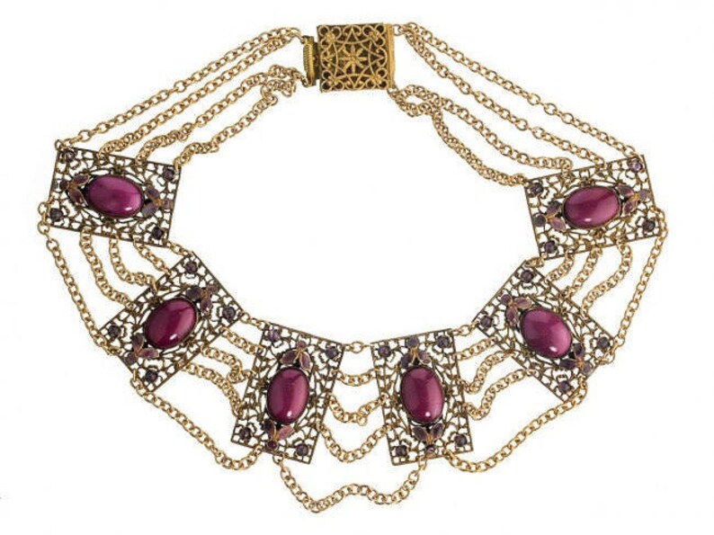 Vintage brass filigree and fuscia glass and enamel festoon necklace nlbg2133