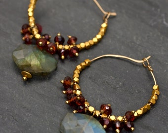 Labradorite earrings, Flashy Labradorite hoops, Garnet and gold earrings, Boho earrings,Labradorite jewelry, gemston hoops, Gift idea