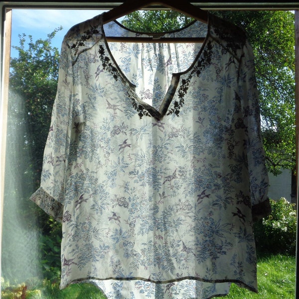 Vintage blouse size M; Monsoon 100% Viscose blouse with birds; Deep decollete sheer blouse