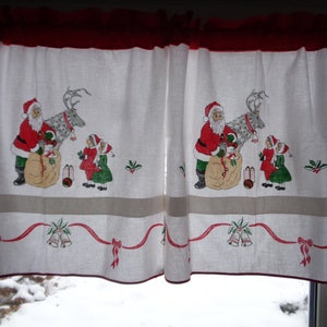 Vintage Christmas cafe curtain 2 x H23"x W24"