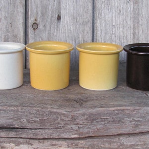 Gustavsberg stoneware jar Designed by Stig Lindberg; Swedish vintage mustard jar