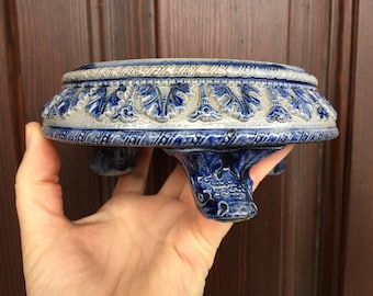 Seltene deutsche antike Westerwald Keramik, Grau & Blau salzglasiertes Steinzeug Fußschale