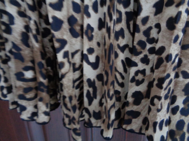 Vintage Leopard print pleated skirt size M/L image 4