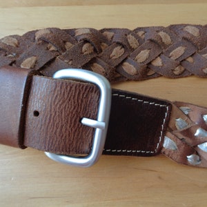 Vintage genuine leather weaved belt; Light Brown & Silver Color Belt size M for 33"- 37"