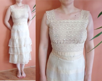 Vintage dress size S; Retro wedding dress; Ruffle skirt beige Organza & Lace dress with sash; Gorgeous tailored dress