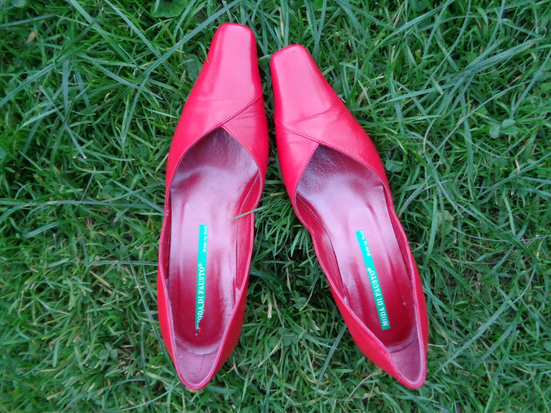 Italian Vintage Shoes, Real Leather Shoes Made in Italy Vivid Red