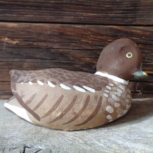 Vintage Entenfigur aus Keramik; Signierte handgemalte Ente L 3.5&quot;/ 9cm