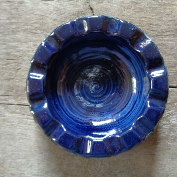 German Vintage Pottery Fat Lava Ashtray by Strehla Keramik (GDR); BLue Ceramic Ashtray dia ~5"/ 14cm East German Ceramic