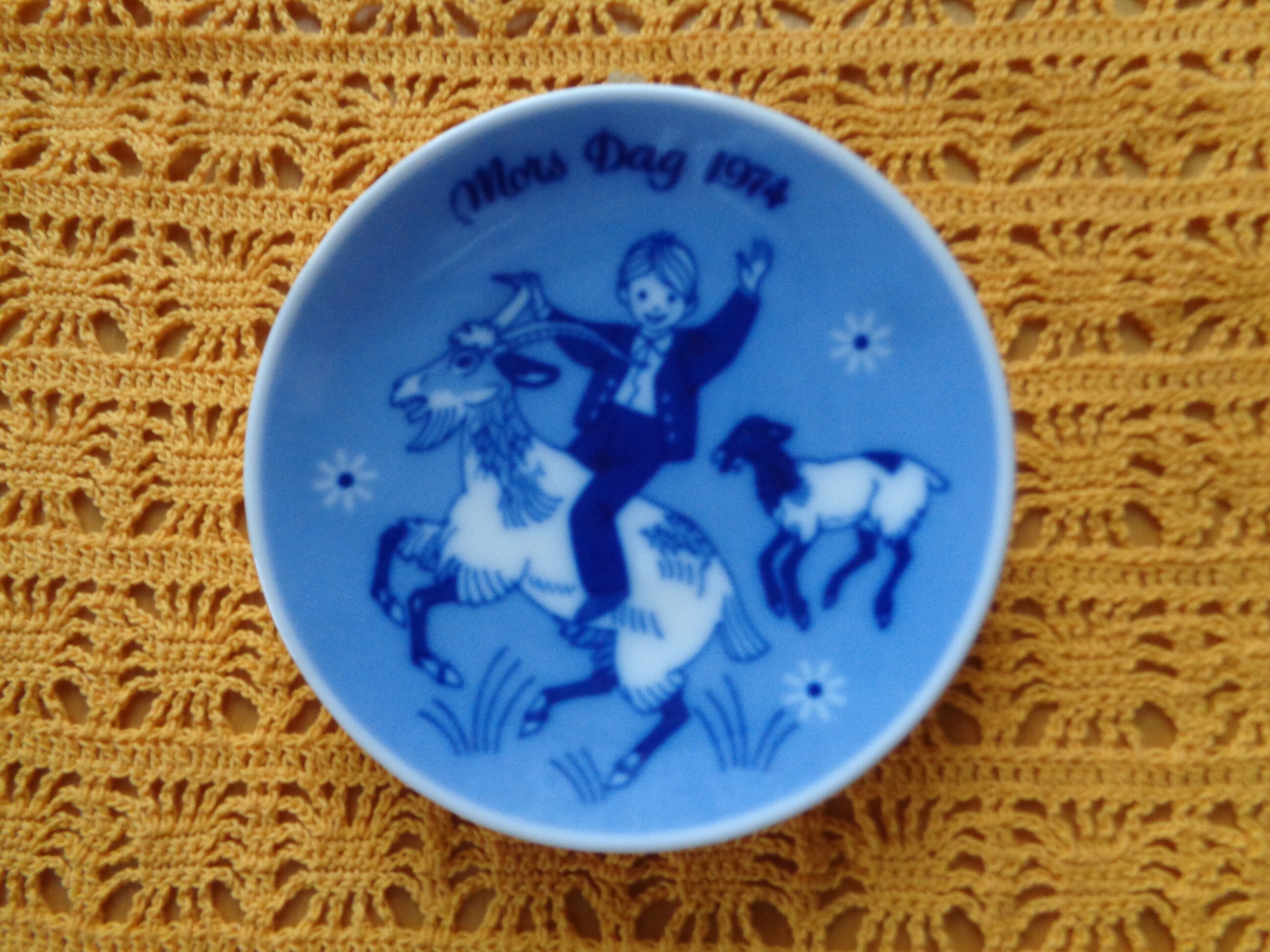 Norwegian Vintage Porsgrunds Porcelain Mother's Day Plate, 13cm