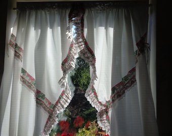 Par de cortinas de cocina Vintage 2 x H60"x W48" Cortina festoneada transparente blanca con volantes color menta y rosa; Cortina de cabaña elegante