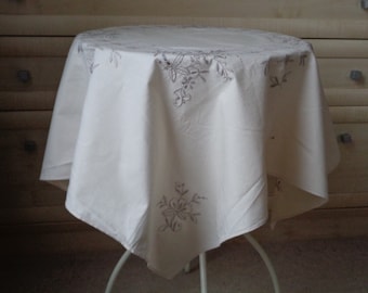 Vintage Embroidered Plain Cotton Tablecloth 33"x 34"